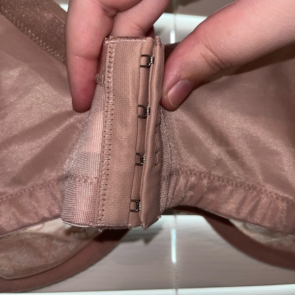 Elegant Lace Bra in Brown - Picture 6 of 8